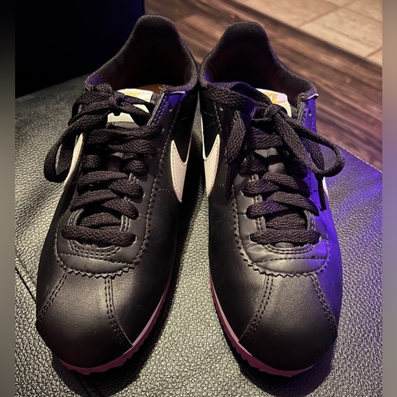 SOLD ‼️ Nike Classic Cortez Black Womens Women’s US Size 7 - Picture 2 of 7